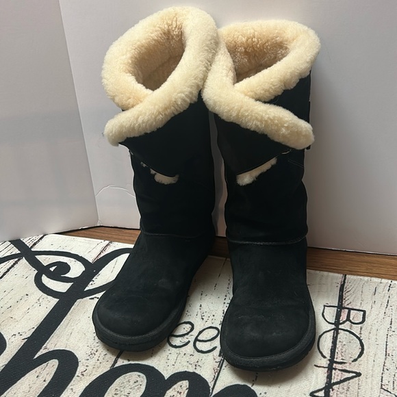 UGG Australia Black Suede Shearling Tall Boots Women's 8 - Picture 2 of 10